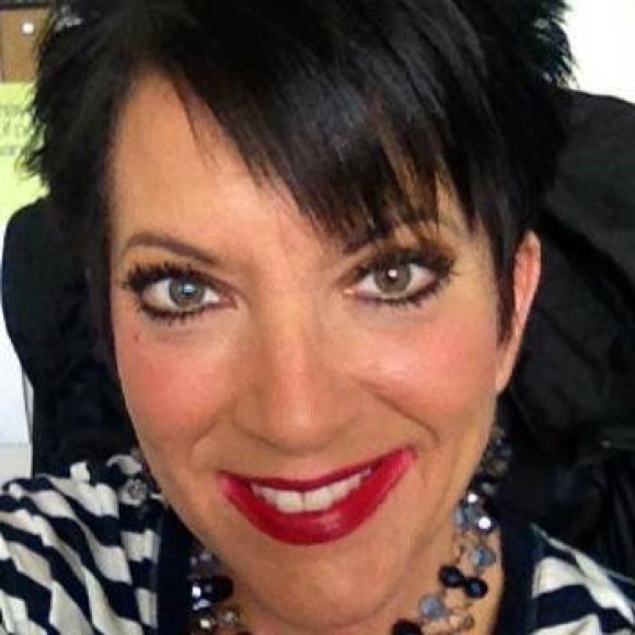 Meet your Posher, Kim - Picture 1 of 1